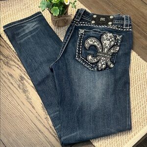 MISS ME⚜️Skinny JEANS Dark Blue Fleur-de-Lis & Crosses Size 30 JP5579S2